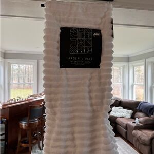 Arden + Vale White Textured Blanket